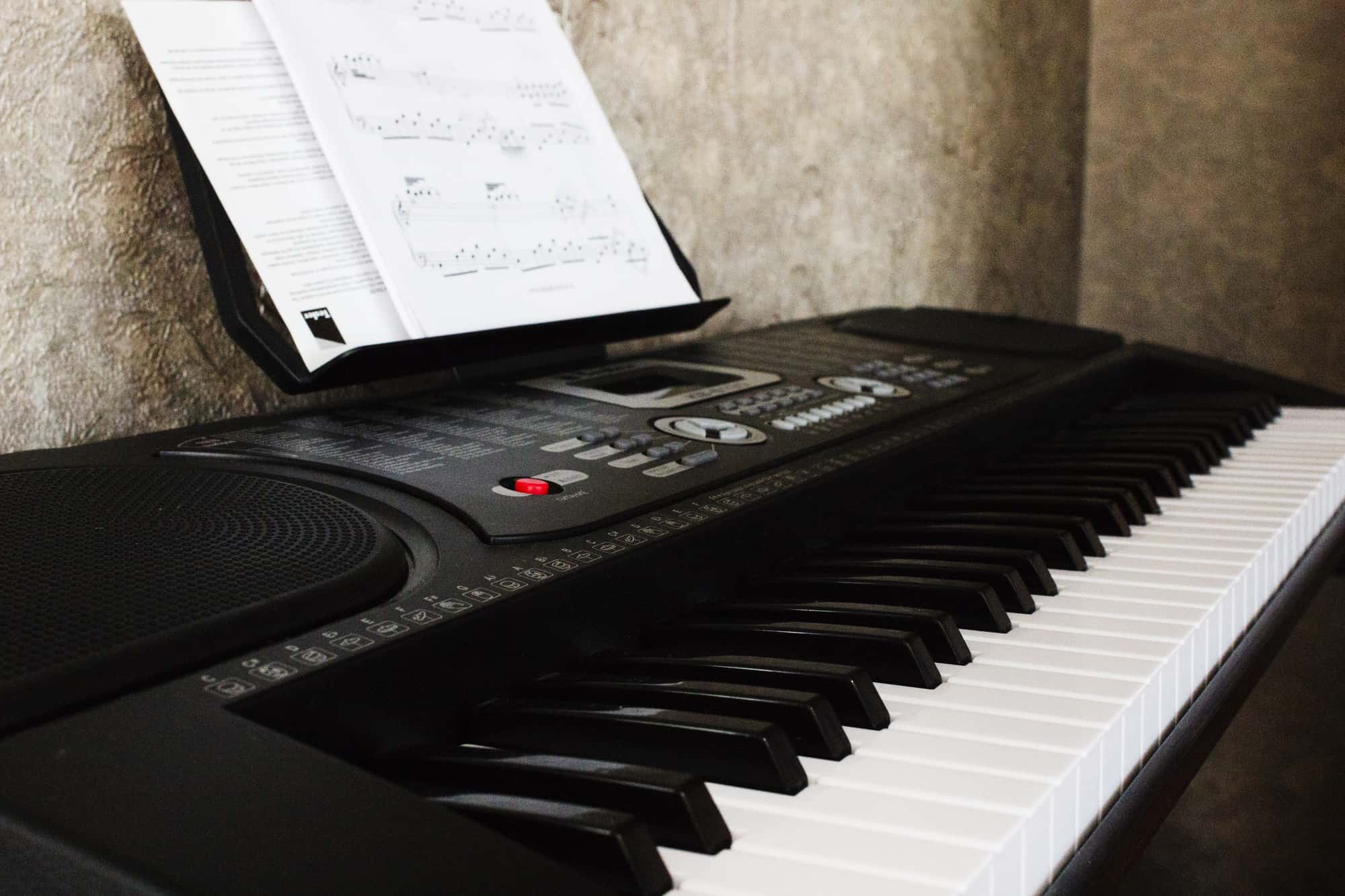 Best Digital Piano Under 500 Dollars For Budget Conscious Musicians in 2025