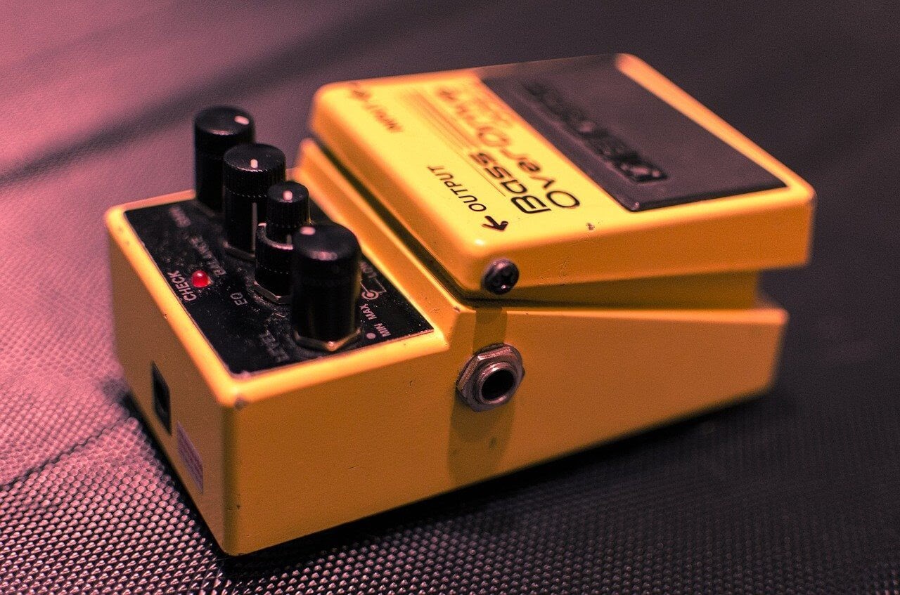 7 Best Distortion Pedals for Bass in 2025